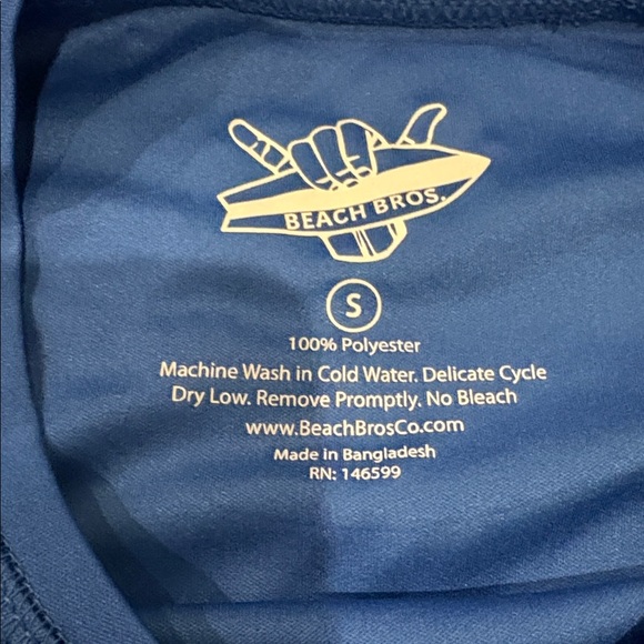 Men’s Swim Shirt Small - Picture 2 of 3